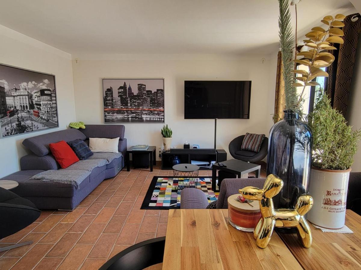 Villa Tropez Chambres D'Hotes Le Luc Bagian luar foto